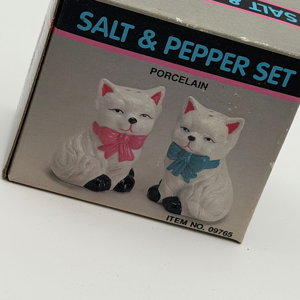 L.B.I. Corp. Porcelain Cat Salt & Pepper Shaker Set White Pink Blue Bows 09765